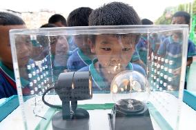 Science Popularization in Primary School