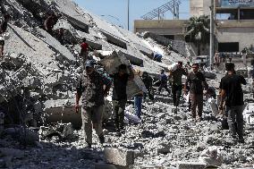 Israeli Airstrike in West of Gaza City