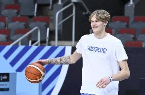 Koripallo: Susijengin historiaa tehnyt joukkue on monella tapaa historiallinen