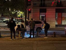Man Injured At Knife Attack Scene - Paris