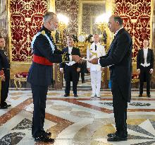 The King receives the Letters of Credence from the ambassadors of Argentina, Angola, Senegal, Guatemala, Switzerland and Iceland
