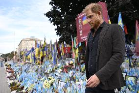 Prince Harry, the Duke of Sussex, made a surprise visit to the Ukraine