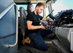 Electric School Bus - Montreal
