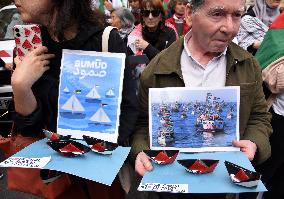 Demonstration In Support Of Palestine And Global Sumud Flotilla - Paris