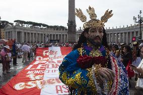 Pope Leo XIV Leading The Angelus Prayer On His 70Th Birthday - Vatican