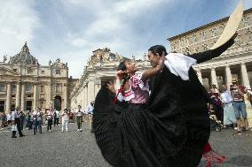 Pope Leo XIV Leading The Angelus Prayer On His 70Th Birthday - Vatican