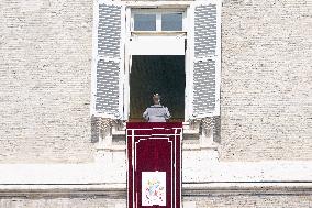 Pope Leo XIV Leading The Angelus Prayer On His 70Th Birthday - Vatican