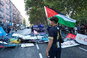 Madrid Hosts Final Stage Of The Vuelta Ciclista A España Marked By Pro-Palestinian Protests