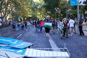 Madrid Hosts Final Stage Of The Vuelta Ciclista A España Marked By Pro-Palestinian Protests