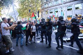 Madrid Hosts Final Stage Of The Vuelta Ciclista A España Marked By Pro-Palestinian Protests