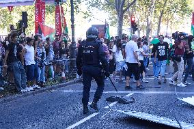 Madrid Hosts Final Stage Of The Vuelta Ciclista A España Marked By Pro-Palestinian Protests