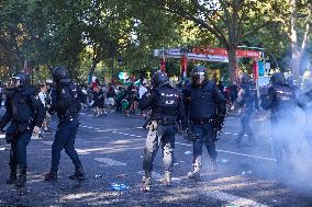 Madrid Hosts Final Stage Of The Vuelta Ciclista A España Marked By Pro-Palestinian Protests