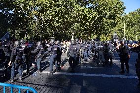 Madrid Hosts Final Stage Of The Vuelta Ciclista A España Marked By Pro-Palestinian Protests