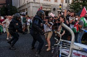 Madrid Hosts Final Stage Of The Vuelta Ciclista A España Marked By Pro-Palestinian Protests