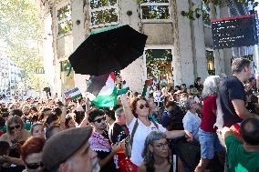 Madrid Hosts Final Stage Of The Vuelta Ciclista A España Marked By Pro-Palestinian Protests
