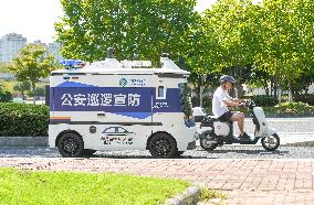 Self Driving Public Security Patrol Vehicle
