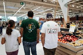 Farmers Protest in Supermarkets - France
