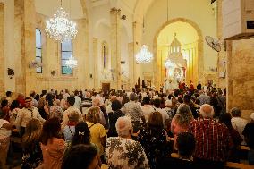 Aleppo Christians Mark Feast of the Cross