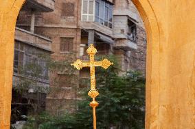 Aleppo Christians Mark Feast of the Cross