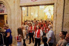 Aleppo Christians Mark Feast of the Cross