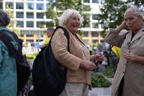 Support of 12 assisted-suicide activists at the opening of their trial - Paris