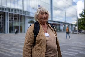 Support of 12 assisted-suicide activists at the opening of their trial - Paris