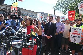 Mamdani Rallies with Striking Members of Teamsters Local 210 in Bronx, NY