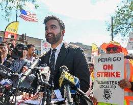 Mamdani Rallies with Striking Members of Teamsters Local 210 in Bronx, NY