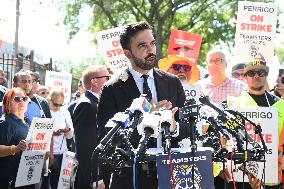 Mamdani Rallies with Striking Members of Teamsters Local 210 in Bronx, NY