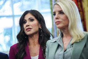 DC: President Trump Signs a Presidential Memorandum in Oval Office