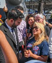 Mamdani Rallies with Striking Members of Teamsters Local 210 in Bronx, NY