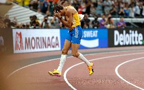 Duplantis Breaks World Pole Vault Record - Tokyo