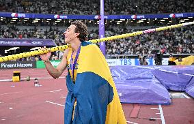Duplantis Breaks World Pole Vault Record - Tokyo