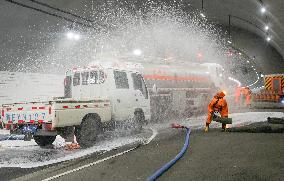 Drill For Sudden Incidents in High-speed Tunnels ?