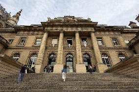 Trial of three wives of Islamic State jihadists - Paris