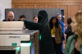 Trial of three wives of Islamic State jihadists - Paris