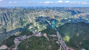 Huajiang Canyon Bridge