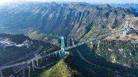 Huajiang Canyon Bridge