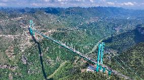 Huajiang Canyon Bridge