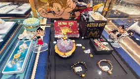 International Gold Prices and Goods Economy