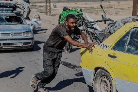 Palestinians Flee Northern Gaza after Intensified Israeli Attacks - Gaza City