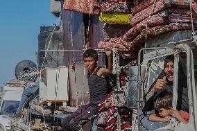 Palestinians Flee Northern Gaza after Intensified Israeli Attacks - Gaza City