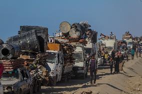 Palestinians Flee Northern Gaza after Intensified Israeli Attacks - Gaza City