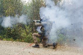 Anti-tank weapon training with Instalaza C90