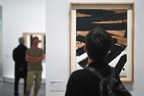 Pierre Soulages au musee du Luxembourg a Paris.