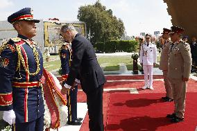 Spansih Royals Tomb of The Unknown Soldier - Cairo