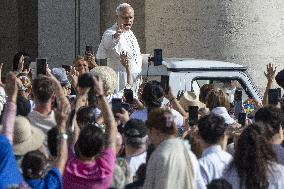 Pope Leo XIV Leads The General Audience - Vatican