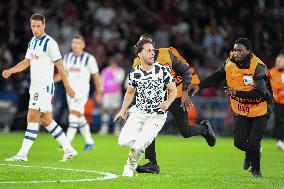 Champions League Match PSG vs Atalanta Pitch Invasion - Paris