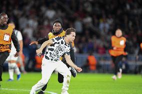 Champions League Match PSG vs Atalanta Pitch Invasion - Paris
