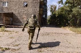 Ukraine War Civilians Evacuation - Kostyantynivka